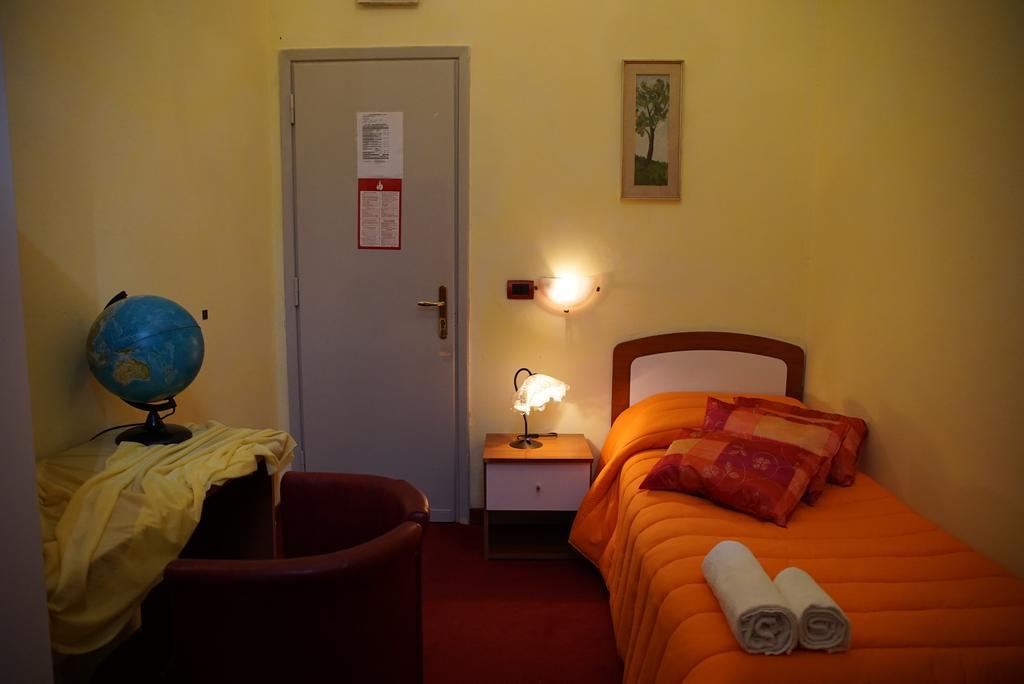 Hotel Buenos Aires Montecatini Terme Bagian luar foto